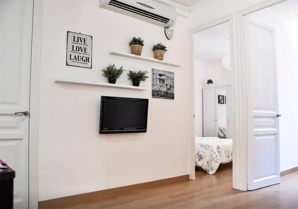 Bcn4Days 24/7 Apartments L'Hospitalet de Llobregat Exterior photo